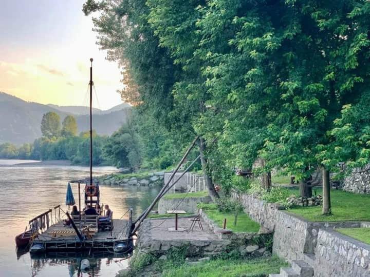 Apartman "Kapetana Luka" Ljubovija Kültér fotó