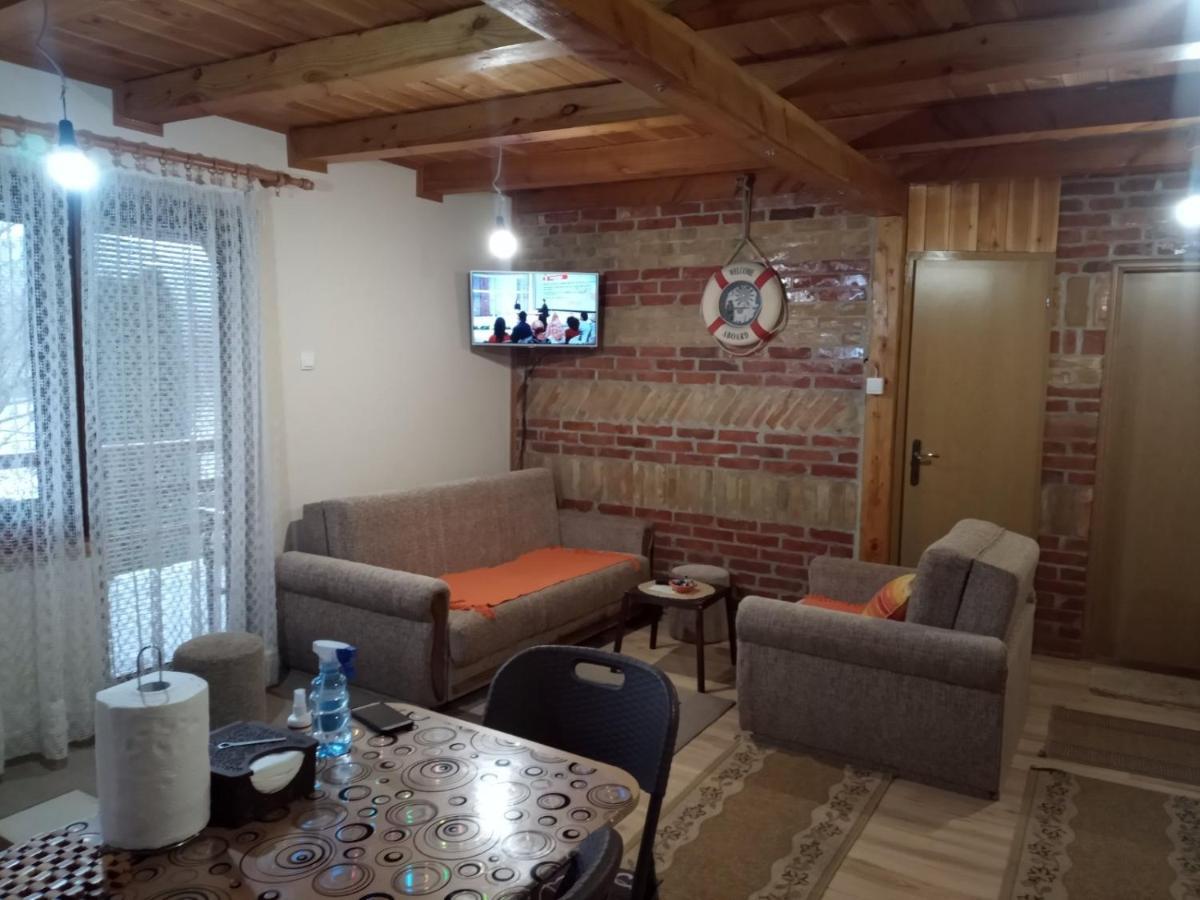 Apartman "Kapetana Luka" Ljubovija Kültér fotó