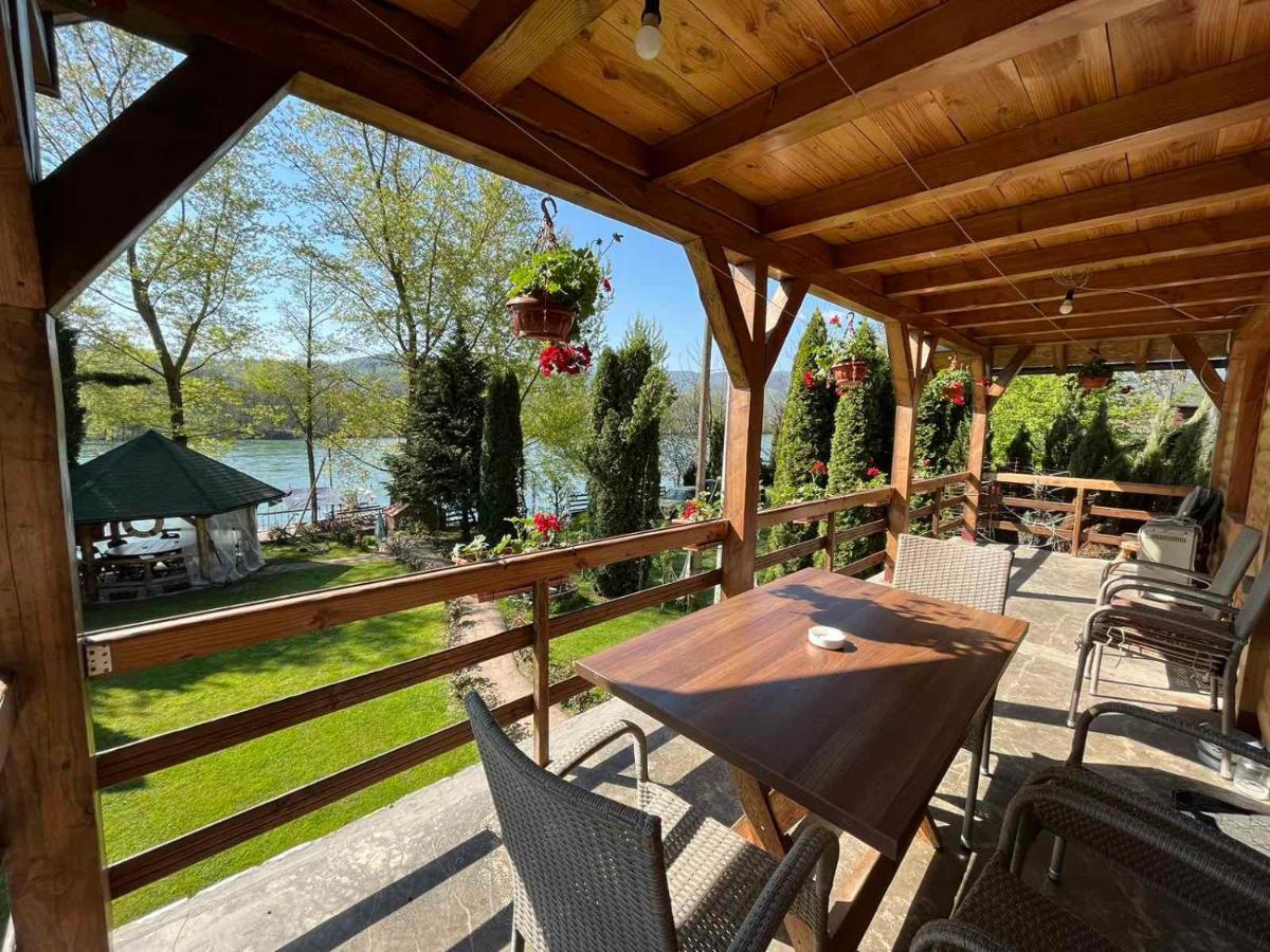 Apartman "Kapetana Luka" Ljubovija Kültér fotó