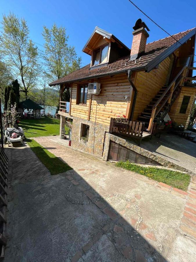 Apartman "Kapetana Luka" Ljubovija Kültér fotó