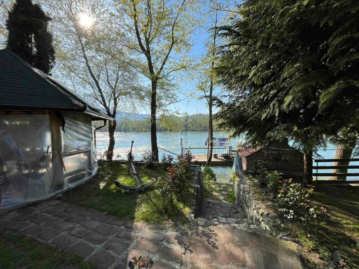 Apartman "Kapetana Luka" Ljubovija Kültér fotó